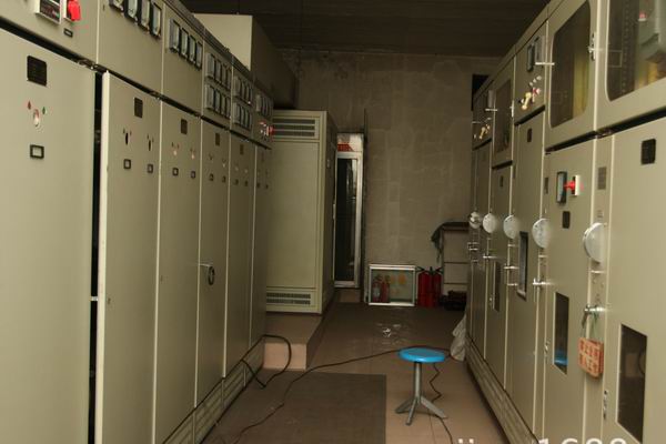 鄂州防尘开关柜 性能稳定低压抽屉式配电柜-电